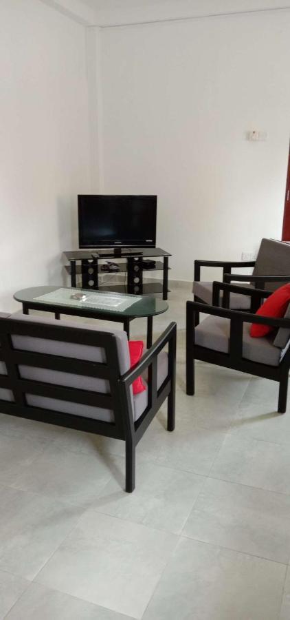 קלוטארה Amssler Beach Stay מראה חיצוני תמונה