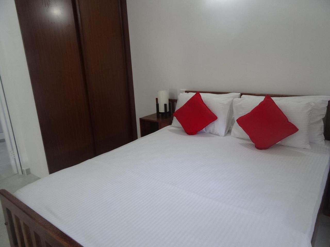 קלוטארה Amssler Beach Stay מראה חיצוני תמונה