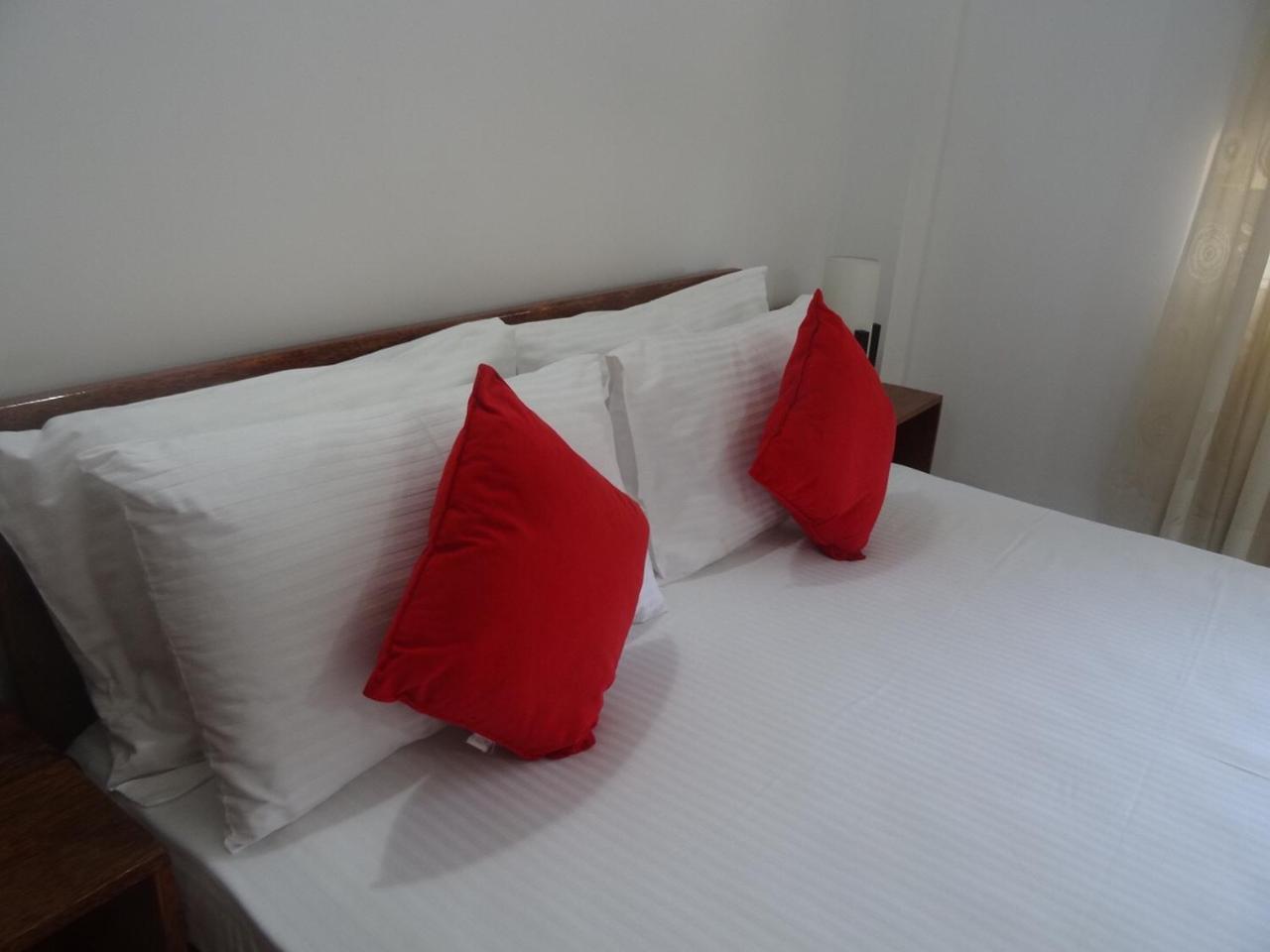 קלוטארה Amssler Beach Stay מראה חיצוני תמונה