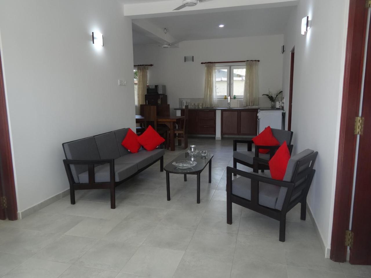 קלוטארה Amssler Beach Stay מראה חיצוני תמונה