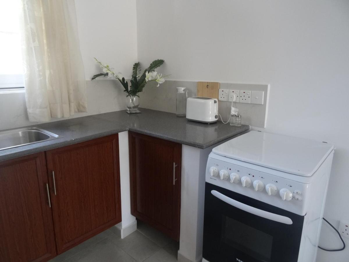קלוטארה Amssler Beach Stay מראה חיצוני תמונה